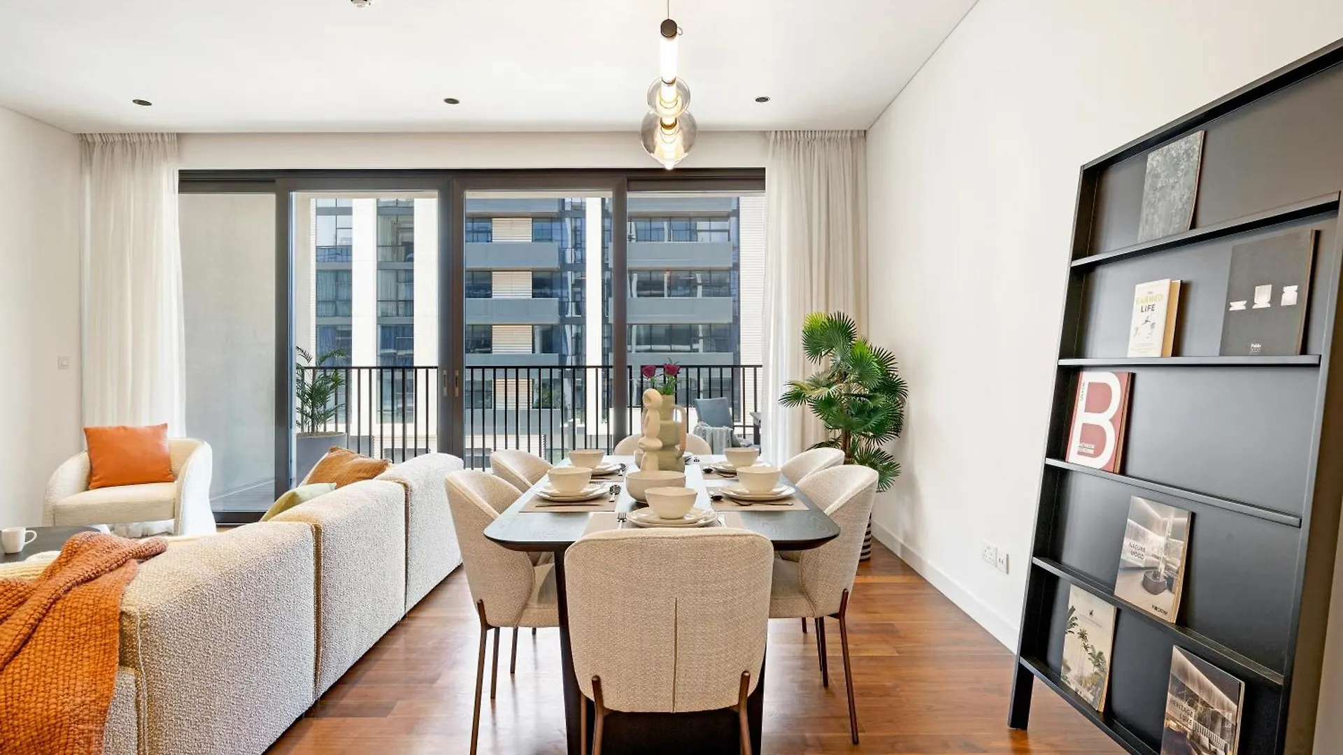 Experience City Walk - Spacious Haven - 2 Bedroom Plus Maid'S Room Dubai